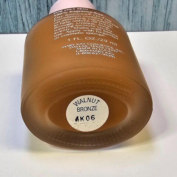 Mary Kay Day Radiance Oil-Free Foundation - Walnut Bronze #5856 - NIB -Old Stock - Picture 4 of 7